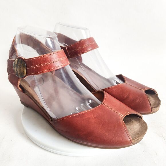 Taos Sandals Size 8.5 - 9 /40 Carousel 3 Brown Leather 3" Wedge Open Toe Comfort - Picture 2 of 10